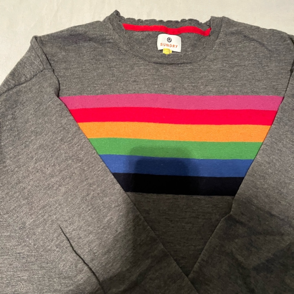 Sundry Sweater - Picture 3 of 3